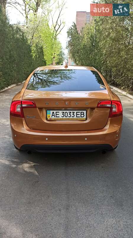 Седан Volvo S60 2012 в Днепре