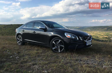 Седан Volvo S60 2011 в Киеве