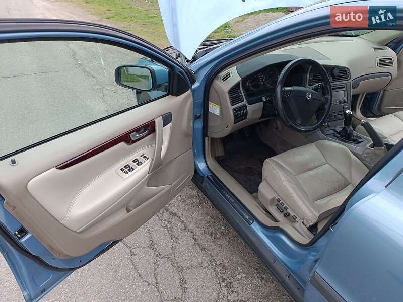 Седан Volvo S60 2003 в Буче