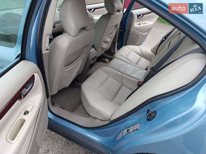 Седан Volvo S60 2003 в Буче