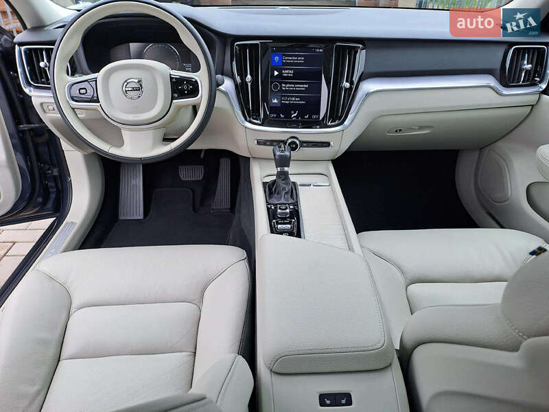 Седан Volvo S60 2019 в Луцке