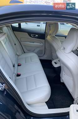 Седан Volvo S60 2019 в Запоріжжі
