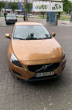 Седан Volvo S60 2012 в Киеве