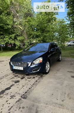 Седан Volvo S60 2012 в 