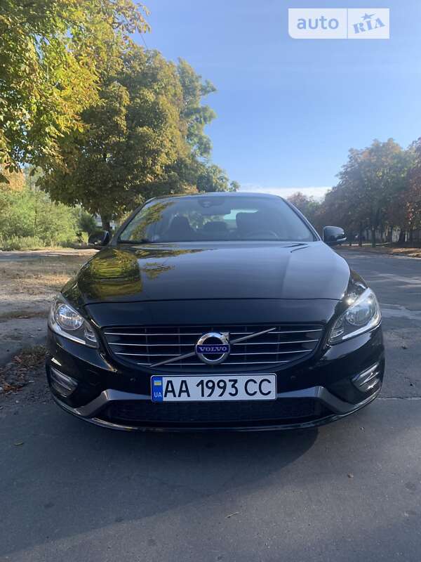 Седан Volvo S60 2013 в Києві