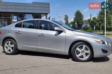 Седан Volvo S60 2012 в Івано-Франківську