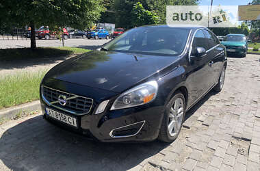 Седан Volvo S60 2013 в Івано-Франківську