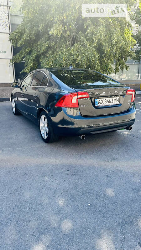 Седан Volvo S60 2013 в Харькове