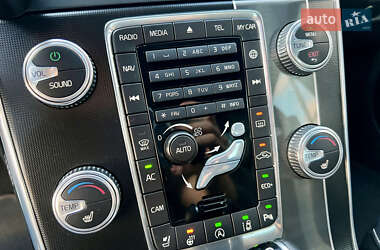 Седан Volvo S60 2015 в 