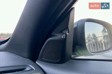 Седан Volvo S60 2015 в 