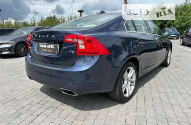 Седан Volvo S60 2014 в Львові