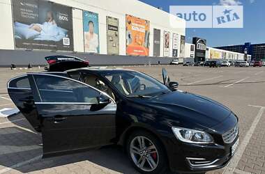 Седан Volvo S60 2014 в Киеве