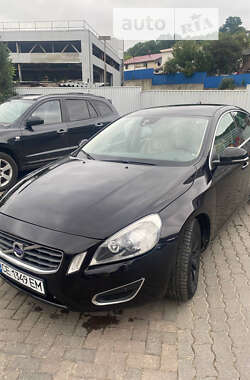 Седан Volvo S60 2010 в Черновцах