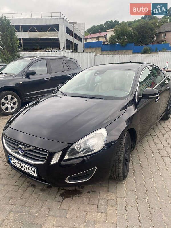Седан Volvo S60 2010 в Черновцах