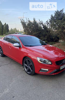 Седан Volvo S60 2014 в Киеве