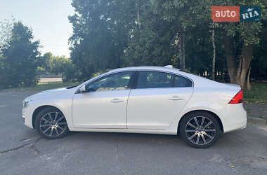 Седан Volvo S60 2017 в 