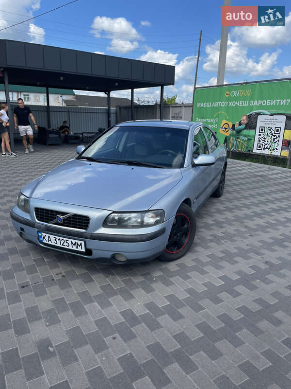 Седан Volvo S60 2001 в Киеве