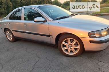 Седан Volvo S60 2001 в Володимир-Волинському