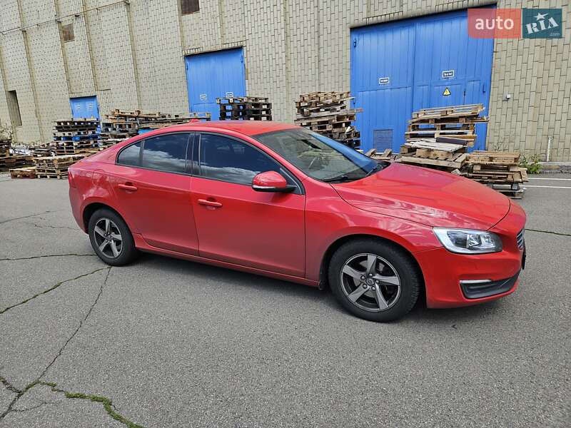 Седан Volvo S60 2015 в Києві