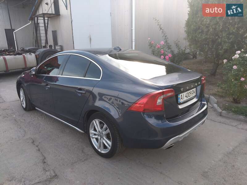 Volvo S60 2011