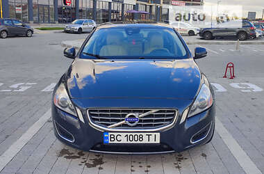 Седан Volvo S60 2012 в Львові