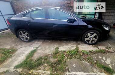 Седан Volvo S60 2010 в Киеве