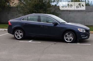 Седан Volvo S60 2014 в Киеве