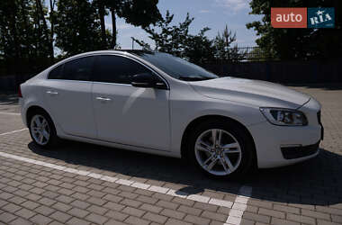 Седан Volvo S60 2013 в Тернополі