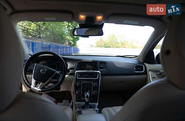 Седан Volvo S60 2013 в Тернополі