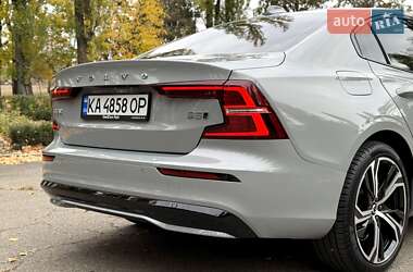 Седан Volvo S60 2024 в 