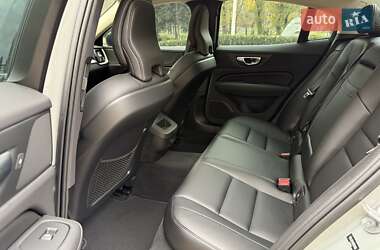 Седан Volvo S60 2024 в 