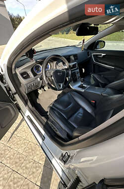 Седан Volvo S60 2010 в 