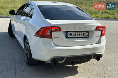 Седан Volvo S60 2010 в 