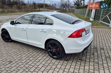 Седан Volvo S60 2013 в Львове