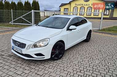 Седан Volvo S60 2013 в Львове