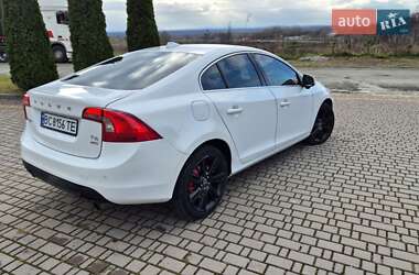 Седан Volvo S60 2013 в Львове