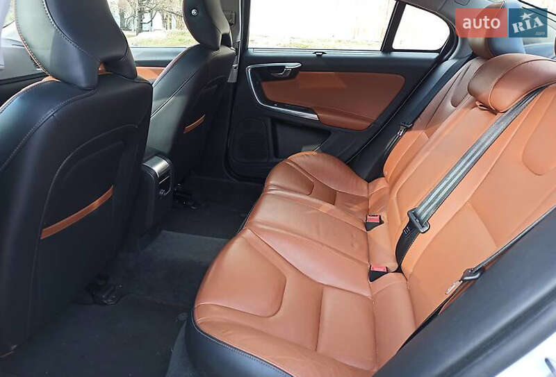 Седан Volvo S60 2016 в Луцьку