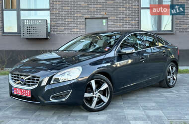 Седан Volvo S60 2010 в Львові