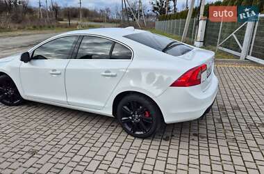 Седан Volvo S60 2013 в Львові