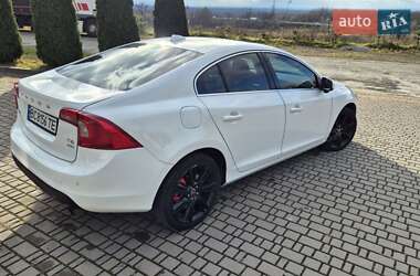 Седан Volvo S60 2013 в Львові