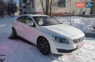 Седан Volvo S60 2016 в Шепетівці