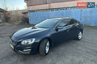 Седан Volvo S60 2013 в Ніжині