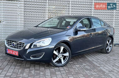 Volvo S60 2011