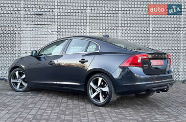 Седан Volvo S60 2011 в Львове