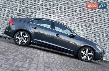 Седан Volvo S60 2011 в Львове