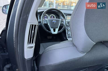 Седан Volvo S60 2011 в Львове