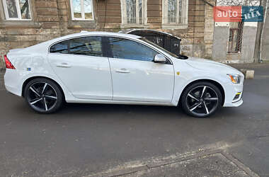 Седан Volvo S60 2015 в Одессе