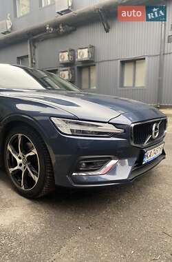 Седан Volvo S60 2019 в Києві