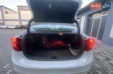 Седан Volvo S60 2014 в 