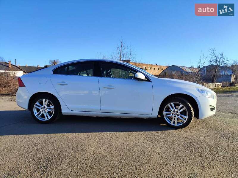 Седан Volvo S60 2012 в Ковеле